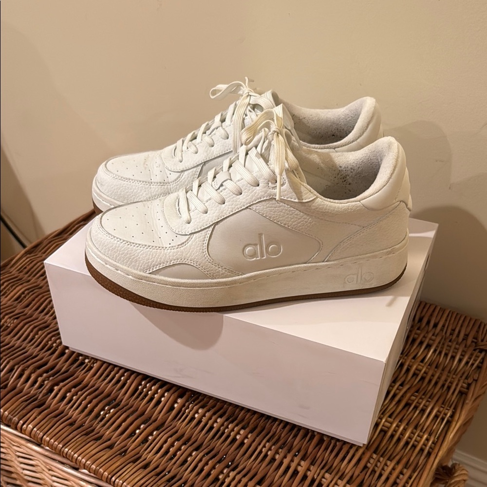 ALO White Sneakers W10 barely used!